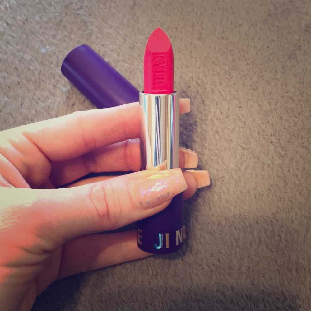 Kylie Jenner lipstick Rager
